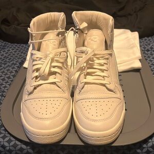 Y3 Forum Hi OG Nondyed/ Core White Sneakers. Size 8